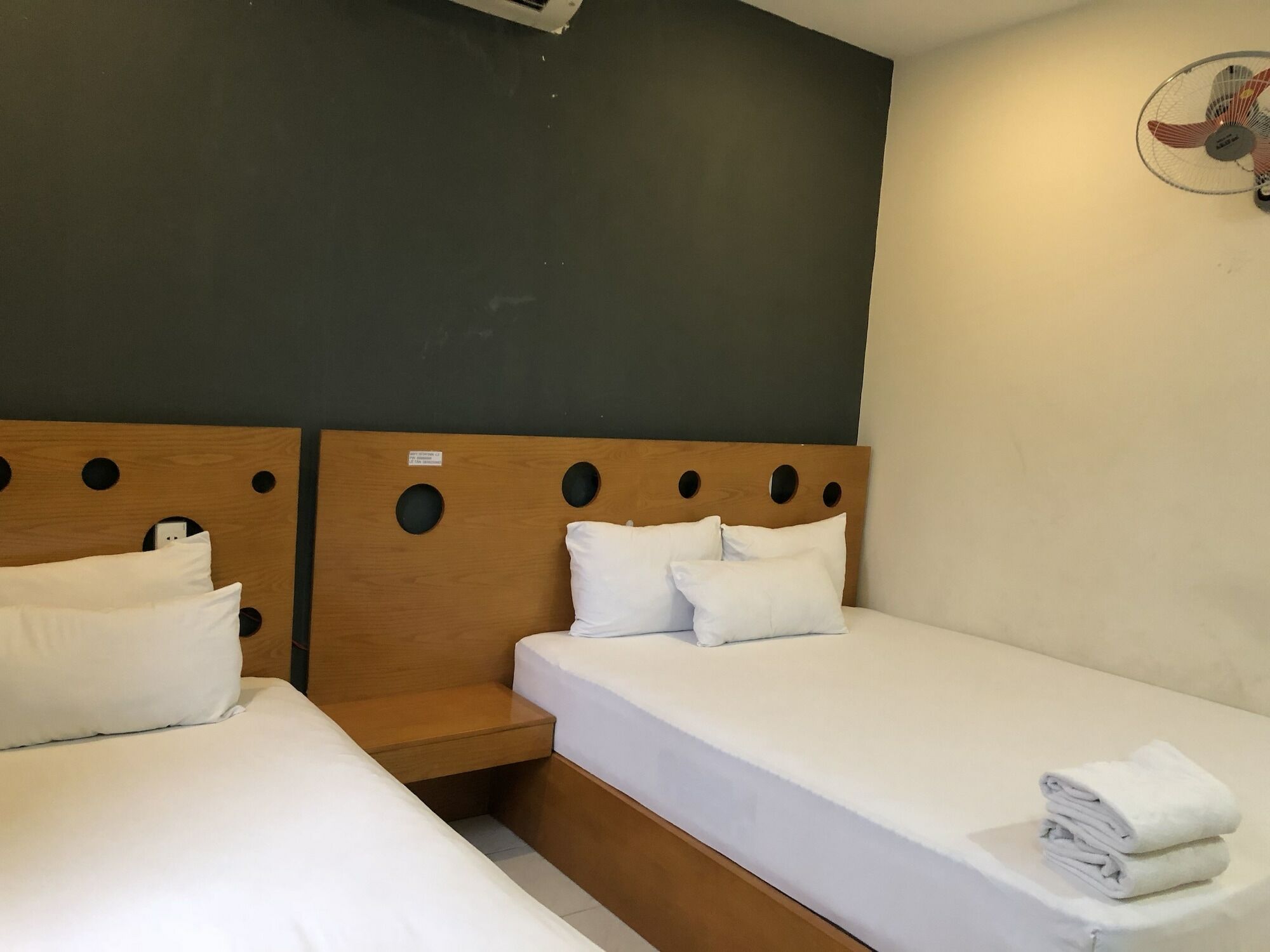 Istay Inn Hotel โฮจิมินห์ซิตี้ ภายนอก รูปภาพ
